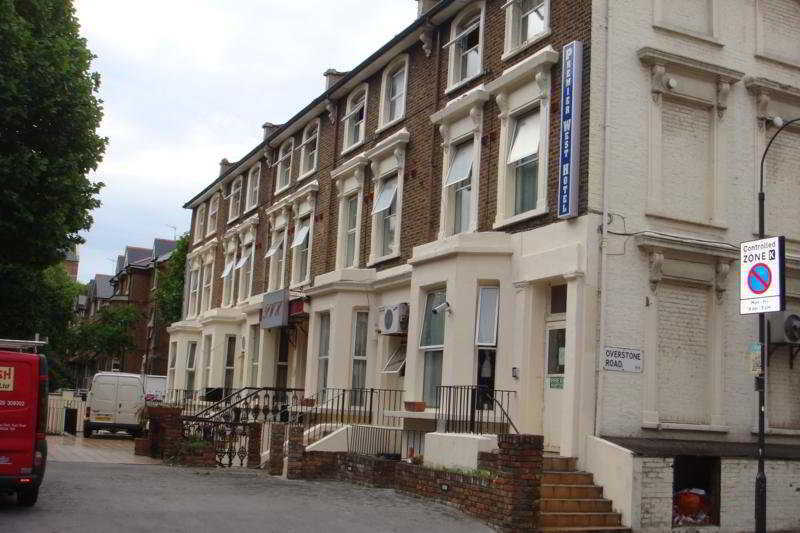 Premier West Th Hotel Londen Buitenkant foto